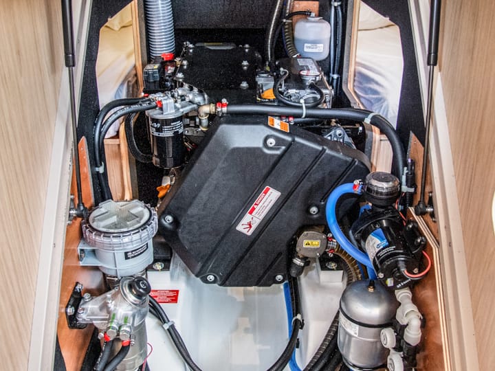  Zeilboot Beneteau Oceanis 41.1 (2018) voor Charter - Athene | #6569 - 25