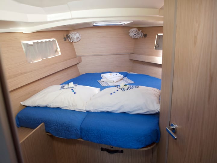  Zeilboot Beneteau Oceanis 41.1 (2018) voor Charter - Athene | #6569 - 14