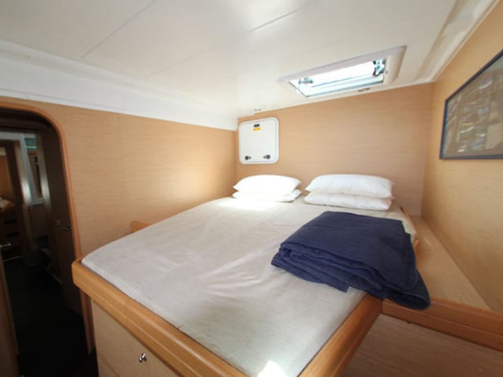 Catamaran Lagoon  420 (2008) for Charter - Athens | #6571 - 2