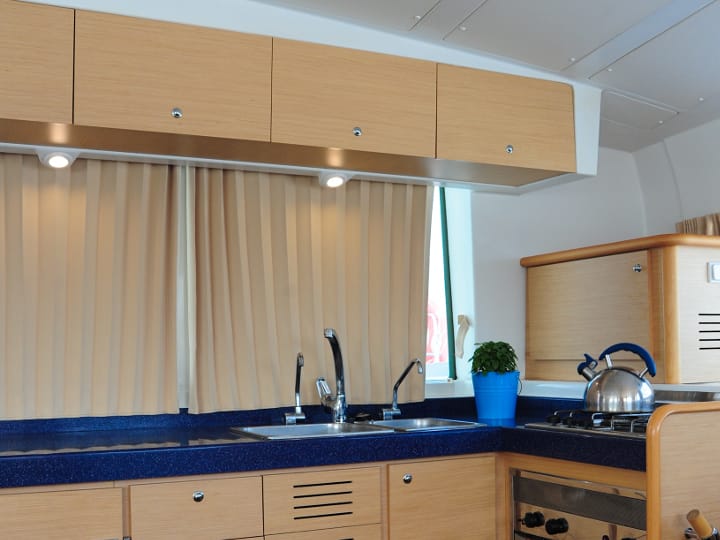 Catamaran Lagoon  420 (2008) for Charter - Athens | #6571 - 27