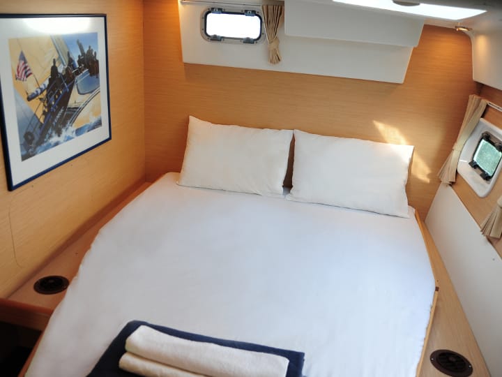 Catamaran Lagoon  420 (2008) for Charter - Athens | #6571 - 39