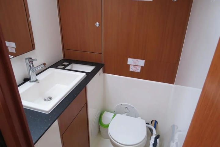 Sailboat Bavaria  40 Cruiser (2012) for Charter - Gocek | #6631 - 8