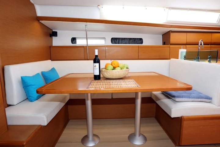  Velero Jeanneau Sun Odyssey 449 (2017) para Charter - Pula | #6837 - 6