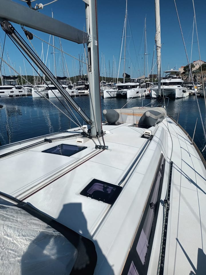  Zeilboot Beneteau Oceanis 48 LR (2015) voor Charter - Sibenik | #6995 - 9