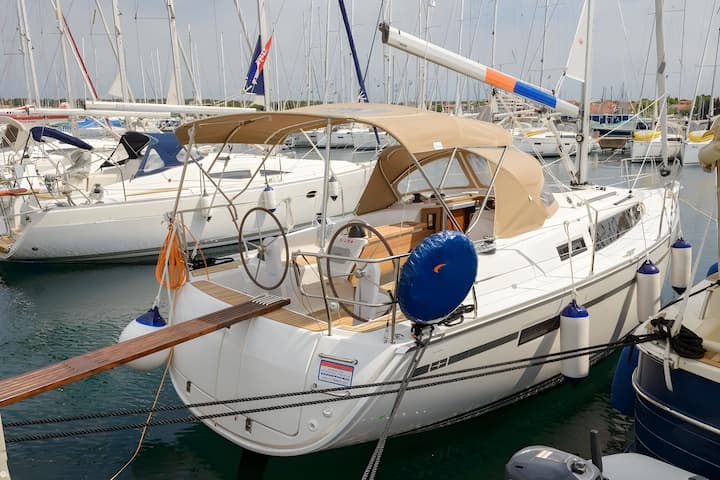 Sailboat Bavaria  34 Cruiser (2017) for Charter - Pirovac | #7206 - 5