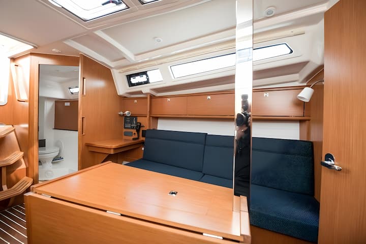 Sailboat Bavaria  34 Cruiser (2017) for Charter - Pirovac | #7206 - 13