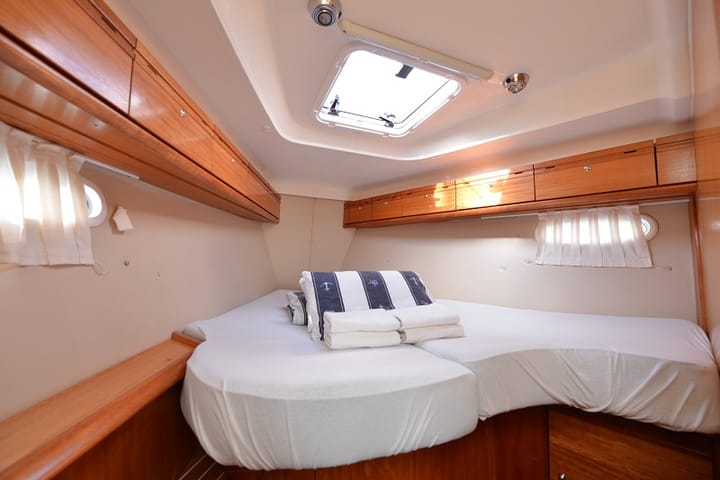 Sailboat Bavaria  40 (2008) for Charter - Pirovac | #7243 - 8