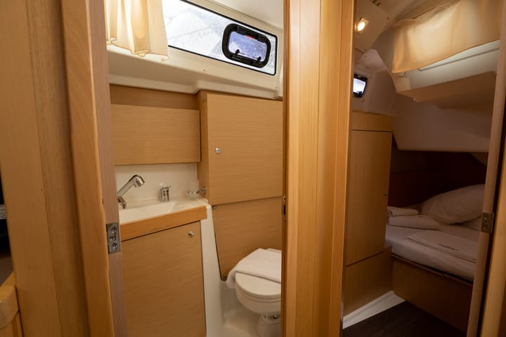 Beneteau Oceanis 38.1 Kiralık Yelkenli (2019) - Salerno | #7302 - 12