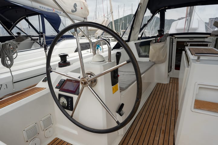 Beneteau Oceanis 38.1 Kiralık Yelkenli (2019) - Salerno | #7302 - 9