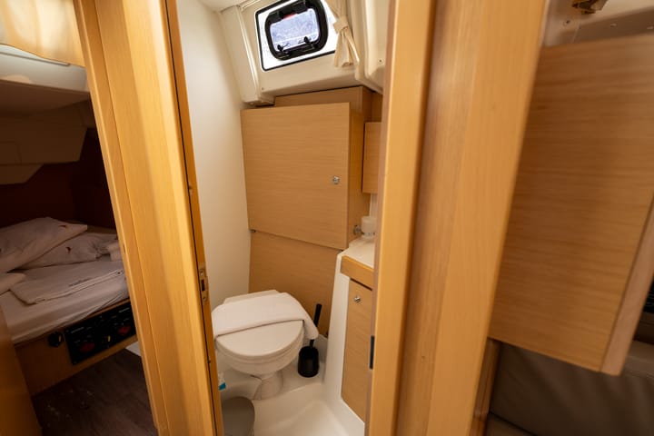 Beneteau Oceanis 38.1 Kiralık Yelkenli (2019) - Salerno | #7302 - 4