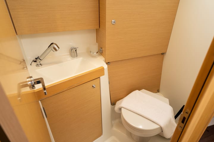 Beneteau Oceanis 38.1 Kiralık Yelkenli (2019) - Salerno | #7302 - 5