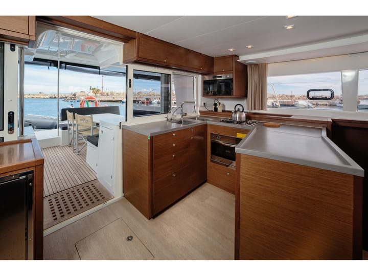 Catamaran Lagoon 450F (2018) for Charter - Olbia | #7310 - 2