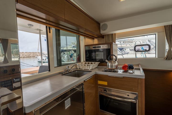 Salerno 11.97 m Voor Charter Catamaran - #7316 - 10