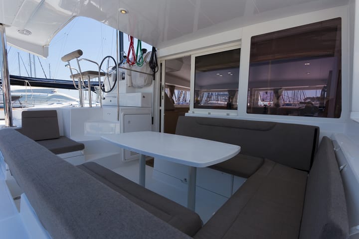  Catamarán Lagoon 400 S2 (2013) para Charter - Split | #7404 - 16