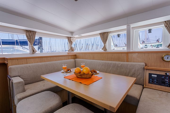  Catamarán Lagoon 400 S2 (2013) para Charter - Split | #7404 - 8