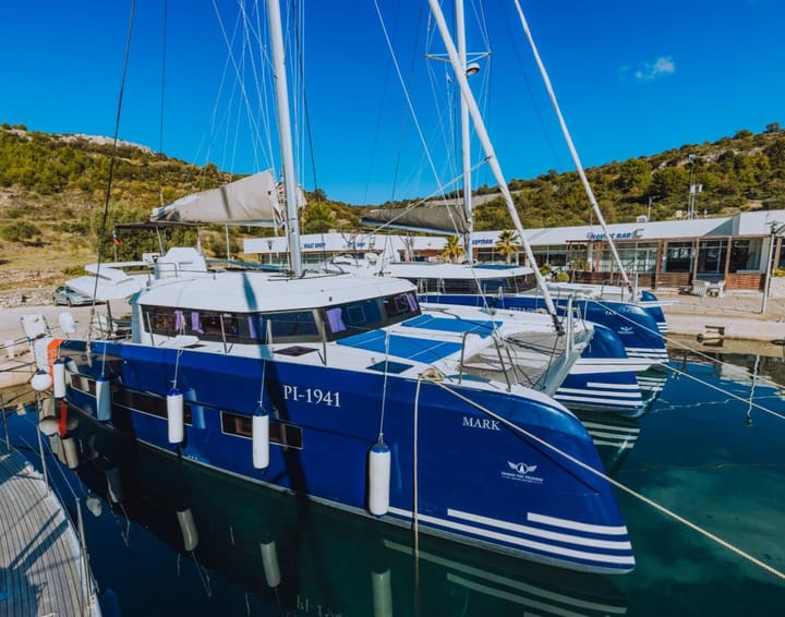  Catamarano Dufour 48 Catamaran (2019) per Noleggio, overcloccabile Primošten | #749 - 24