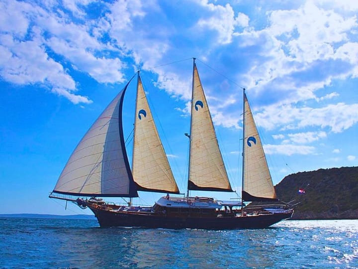 Custom Made,  (1989) - #7726