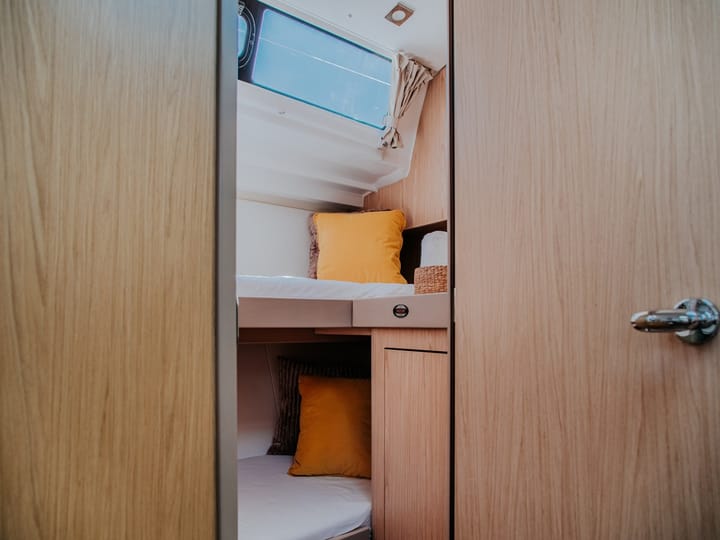  Velero Beneteau Oceanis 48 (2016) para Charter - Split | #7742 - 7