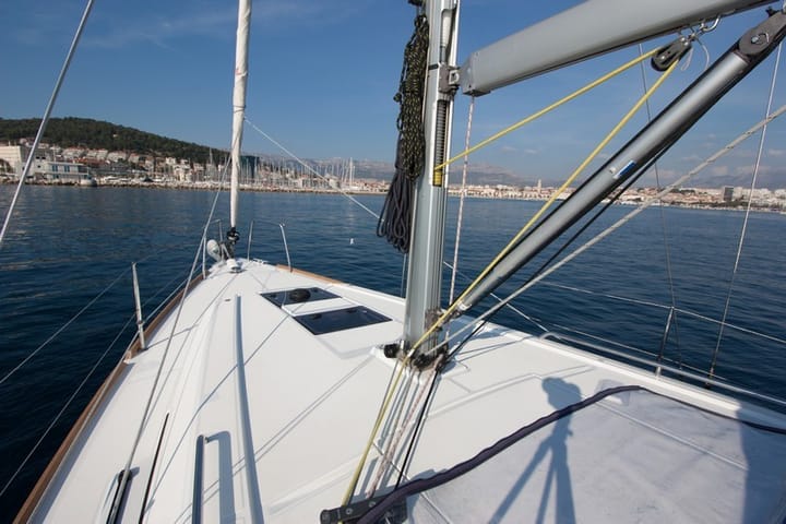  Velero Beneteau Oceanis 35 (2016) para Charter - Split | #7747 - 10