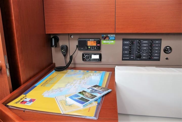  Velero Beneteau Oceanis 35 (2016) para Charter - Split | #7747 - 30