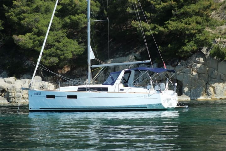  Velero Beneteau Oceanis 35 (2016) para Charter - Split | #7747 - 5