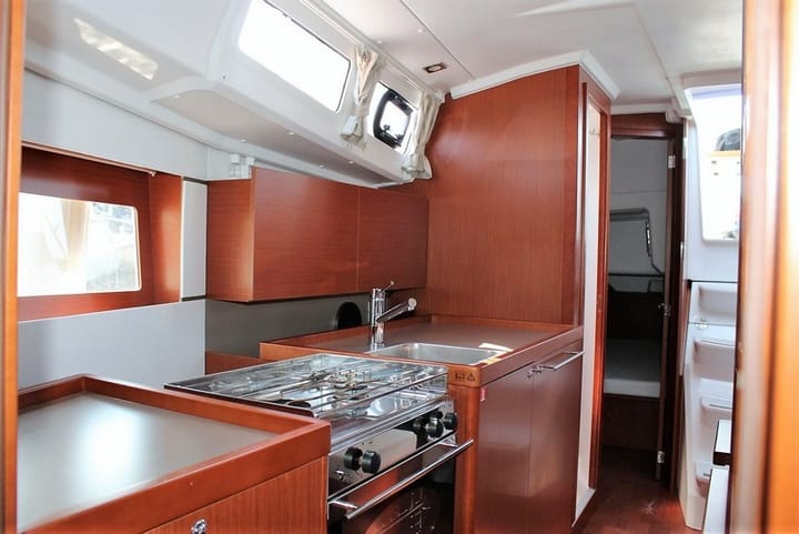  Velero Beneteau Oceanis 35 (2016) para Charter - Split | #7747 - 8