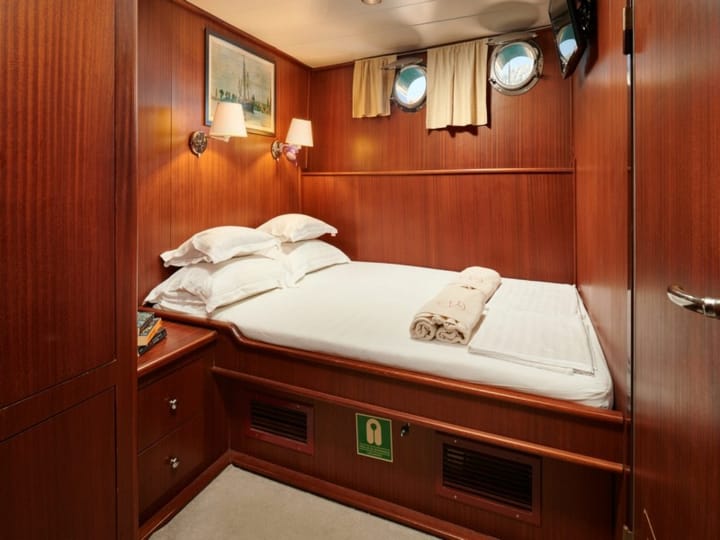 Hecho a medida Goleta (2008) para Charter - Kaštel Gomilica | #7748  - 78