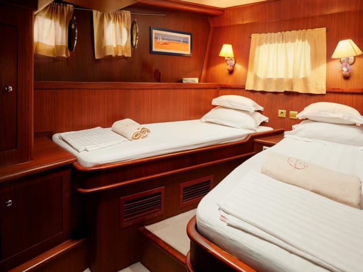 Hecho a medida Goleta (2008) para Charter - Kaštel Gomilica | #7748  - 81