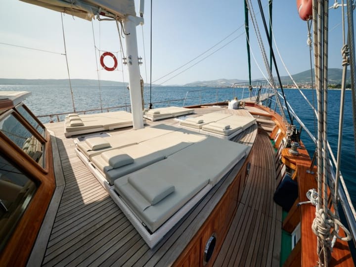 Hecho a medida Goleta (2008) para Charter - Kaštel Gomilica | #7748  - 44