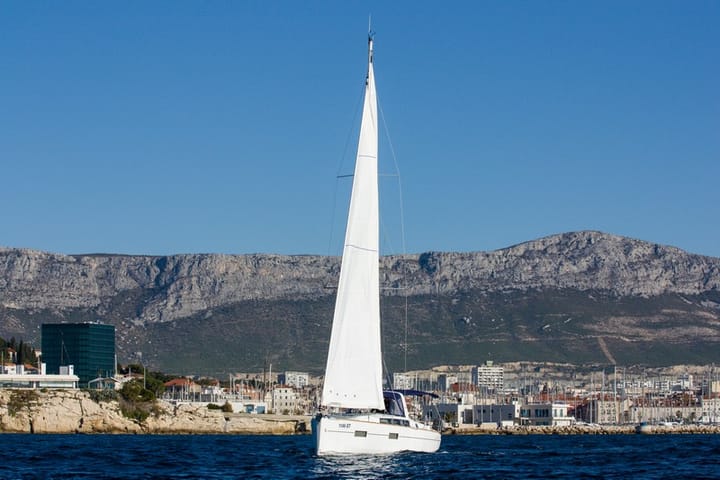 Beneteau Oceanis 38 Kiralık Yelkenli (2016) - Split | #7769 - 30