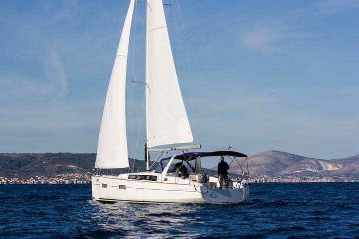 Beneteau Oceanis 38 Kiralık Yelkenli (2016) - Split | #7769 - 35
