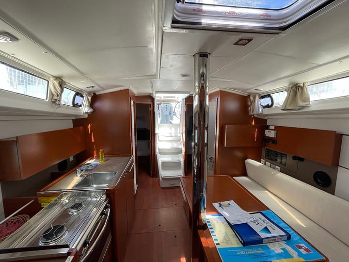  Barca a vela Beneteau Oceanis 38.1 (2018) per Noleggio, overcloccabile Sukošan | #7822 - 4