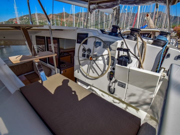  Catamaran Fountaine Pajot Lucia 40 (2016) voor Charter - Marmaris | #8166 - 85