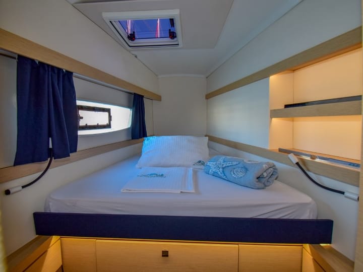  Catamaran Fountaine Pajot Lucia 40 (2016) voor Charter - Marmaris | #8166 - 42