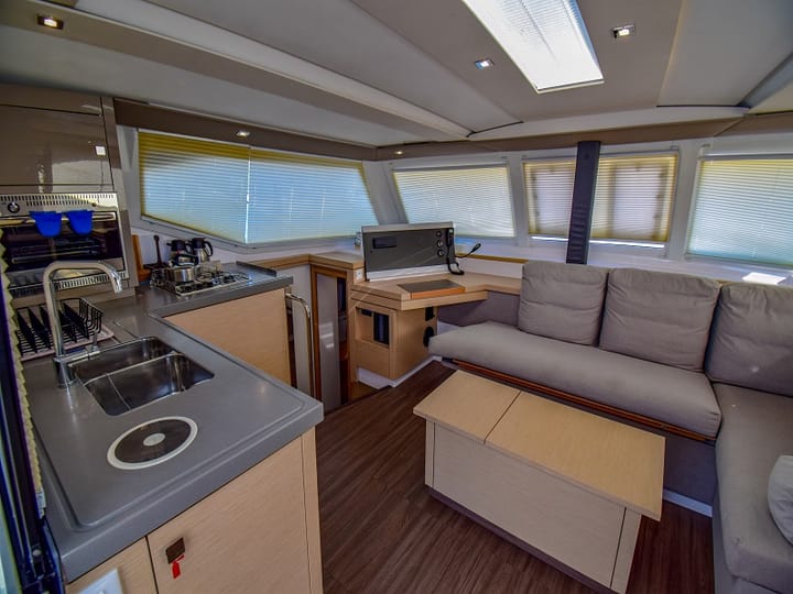  Catamaran Fountaine Pajot Lucia 40 (2016) voor Charter - Marmaris | #8166 - 41