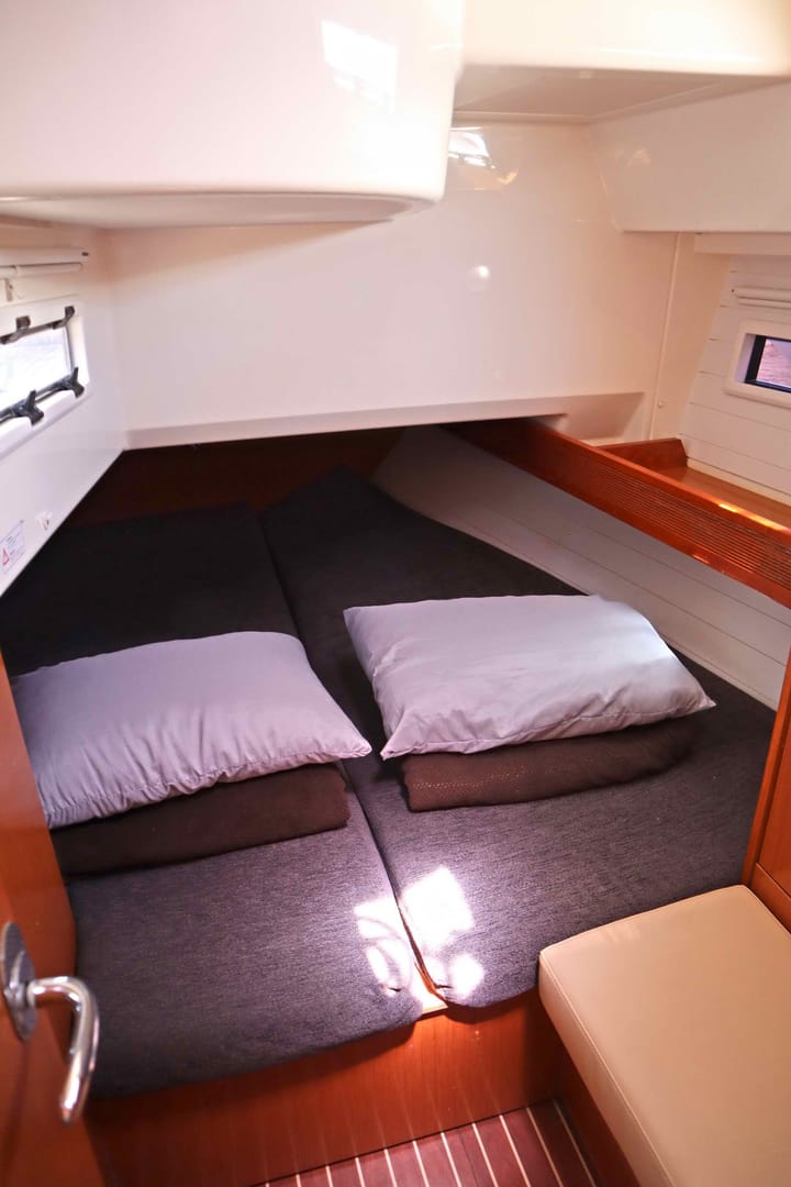 Bavaria  40 Cruiser Kiralık Yelkenli (2012) - Atina | #8239 - 15