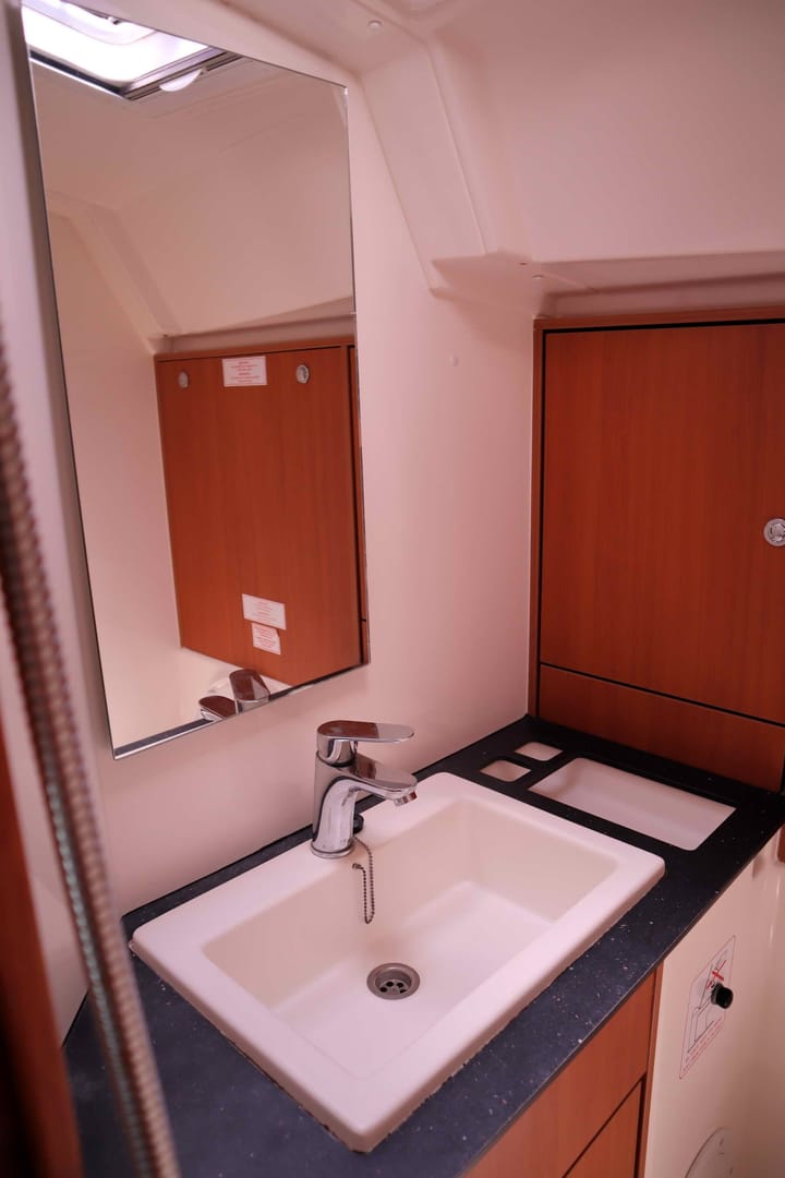 Bavaria  40 Cruiser Kiralık Yelkenli (2012) - Atina | #8239 - 39