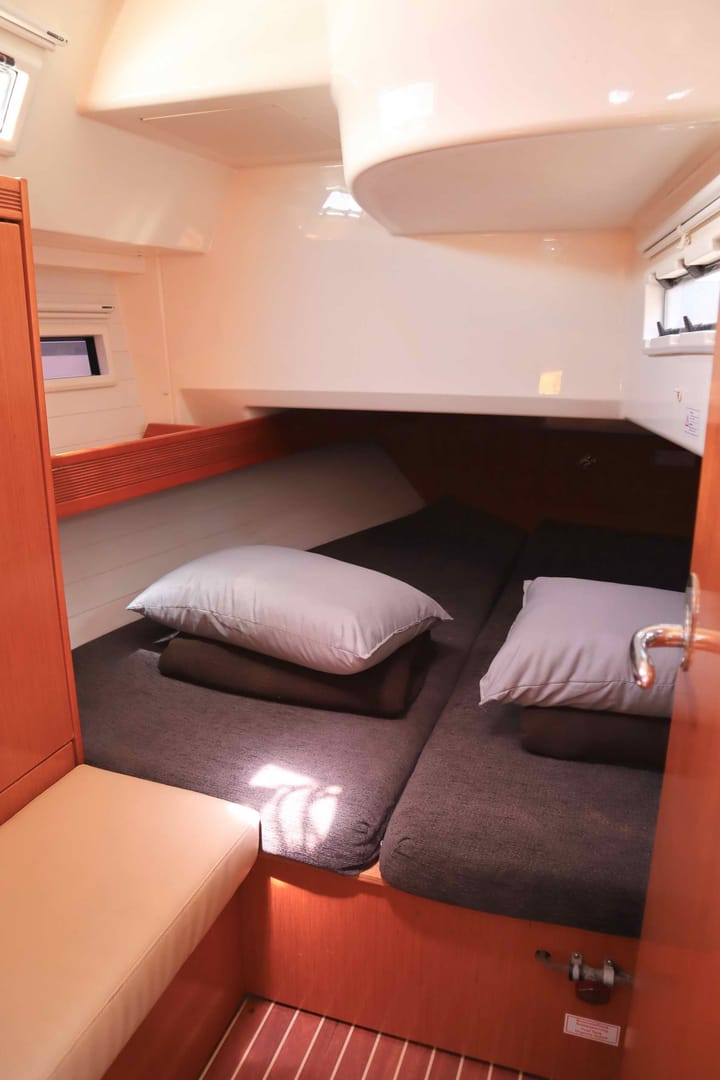 Bavaria  40 Cruiser Kiralık Yelkenli (2012) - Atina | #8239 - 25