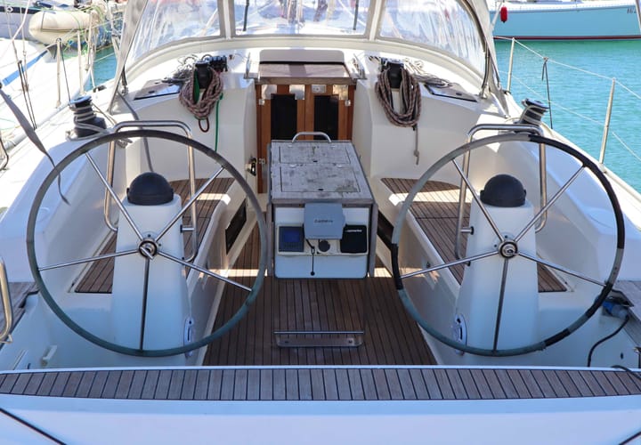 Bavaria  40 Cruiser Kiralık Yelkenli (2012) - Atina | #8239 - 35