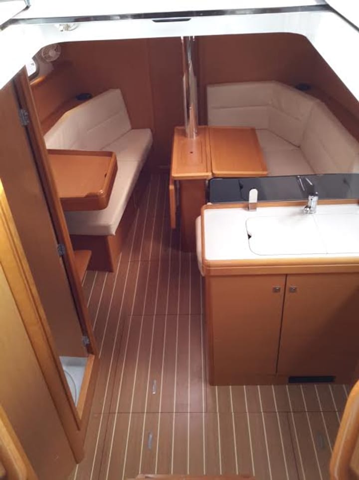 Voilier Jeanneau Sun Odyssey 36i (2012) pour Charter - Athènes | #834 - 14