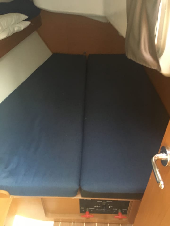 Voilier Jeanneau Sun Odyssey 36i (2012) pour Charter - Athènes | #834 - 20