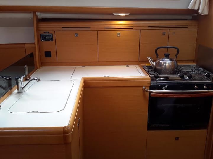 Voilier Jeanneau Sun Odyssey 36i (2012) pour Charter - Athènes | #834 - 23