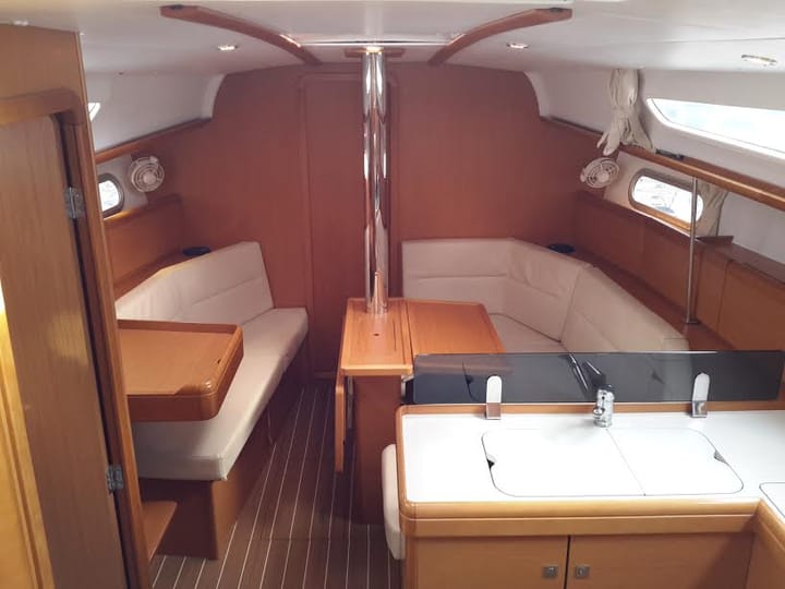 Voilier Jeanneau Sun Odyssey 36i (2012) pour Charter - Athènes | #834 - 3