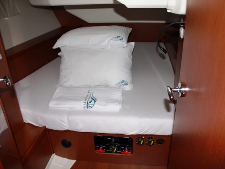 Voilier Beneteau Oceanis 45 (2014) pour Charter - Marmaris | #8679 - 37