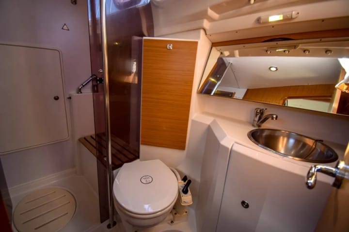  Barca a vela Jeanneau Sun Odyssey 36i (2009) per Noleggio, overcloccabile Marmaris | #8968 - 33