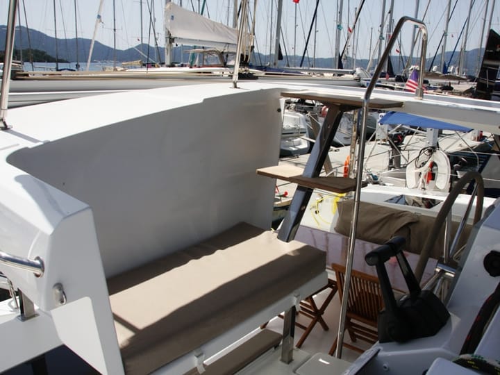 Catamaran Fountaine Pajot Lucia 40 (2016) for Charter - Marmaris | #8979 - 34