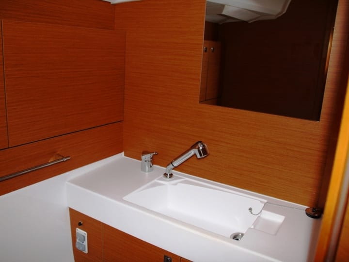 Voilier Jeanneau Sun Odyssey 479 (2017) pour Charter - Marmaris | #9021 - 38