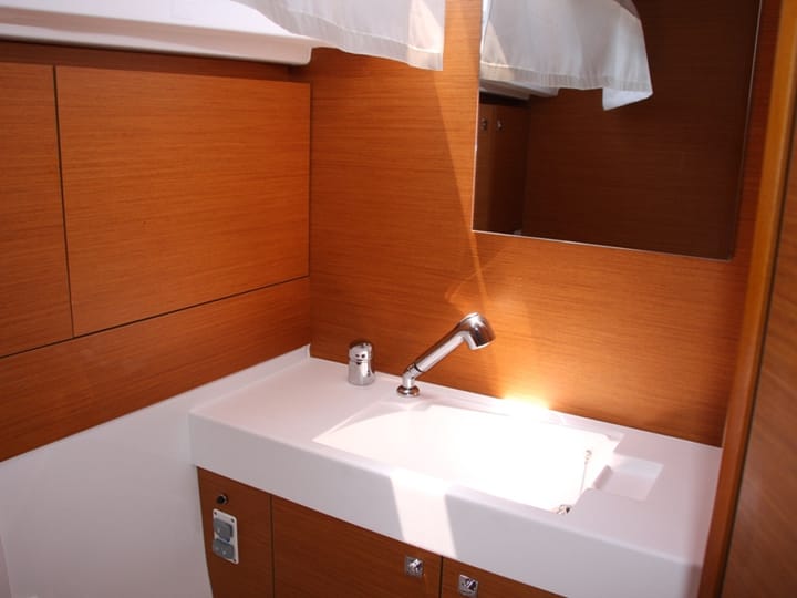 Voilier Jeanneau Sun Odyssey 479 (2017) pour Charter - Marmaris | #9021 - 33