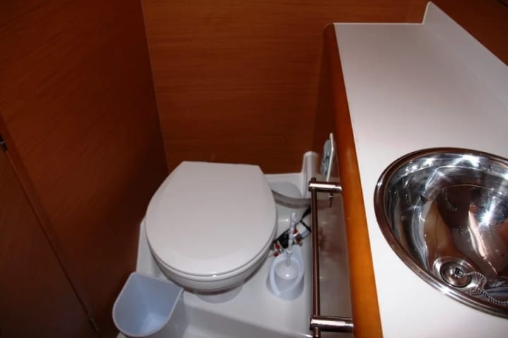 Sailboat Jeanneau Sun Odyssey 439 (2014) for Charter - Marmaris | #9027 - 25