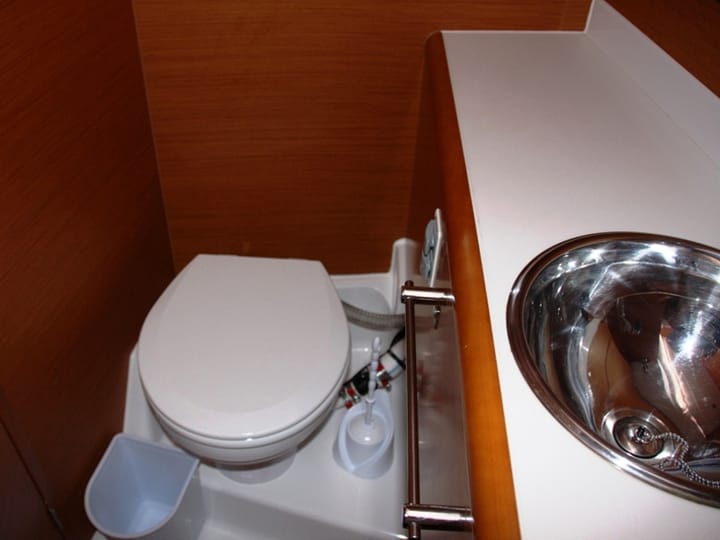 Sailboat Jeanneau Sun Odyssey 439 (2014) for Charter - Marmaris | #9027 - 23